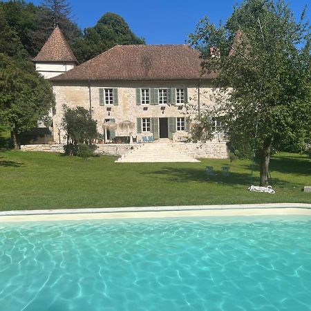 Domaine du Très-Haut - Château de Montanges Extérieur photo