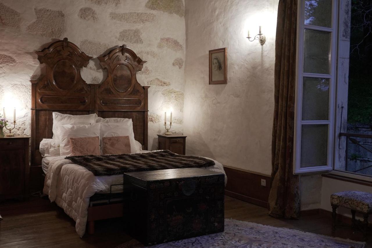 Domaine du Très-Haut - Château de Montanges Extérieur photo