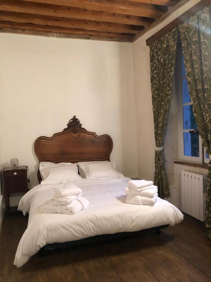 Domaine du Très-Haut - Château de Montanges Extérieur photo