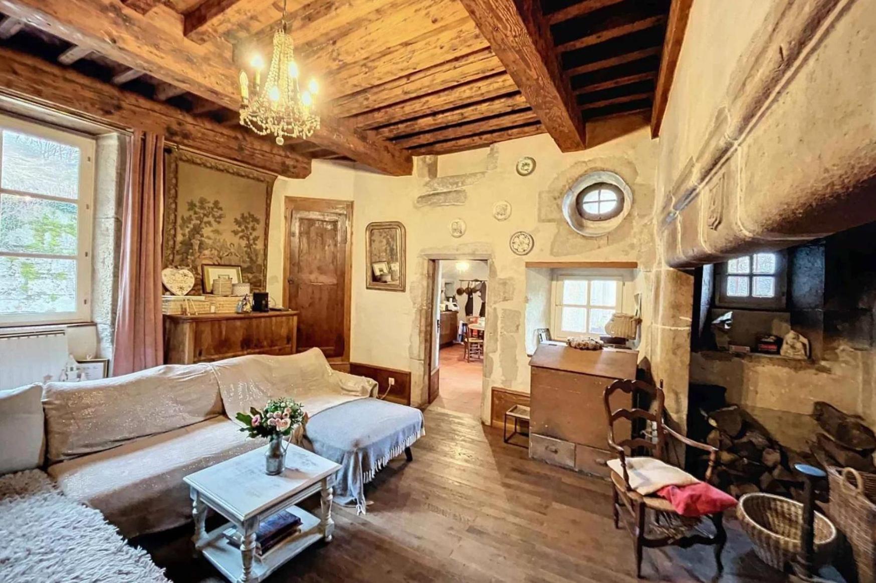 Domaine du Très-Haut - Château de Montanges Extérieur photo